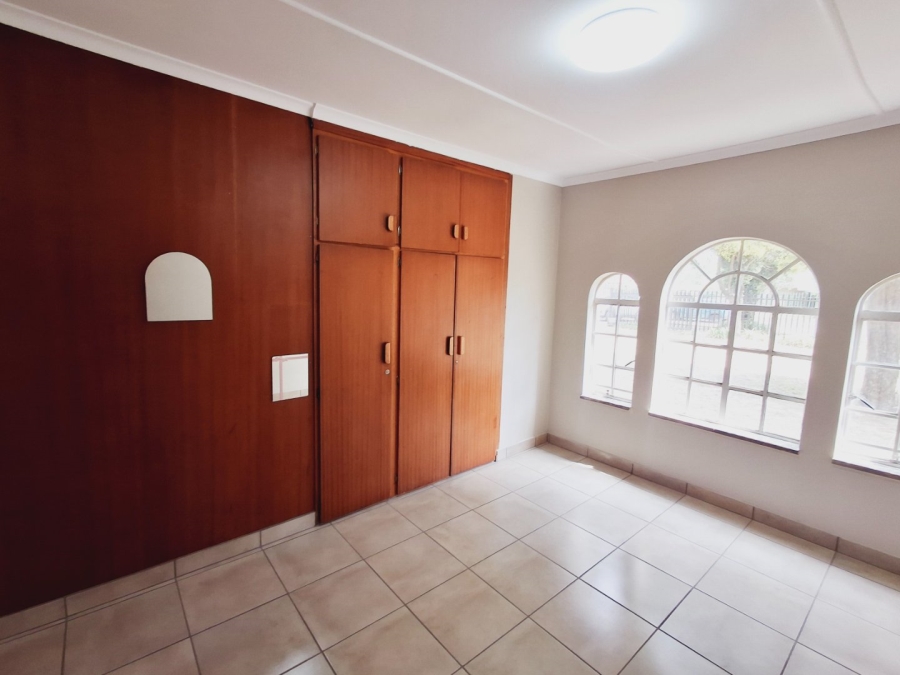 3 Bedroom Property for Sale in Vaalpark Free State